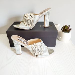 Badgley Mischka Farrah heels NIB